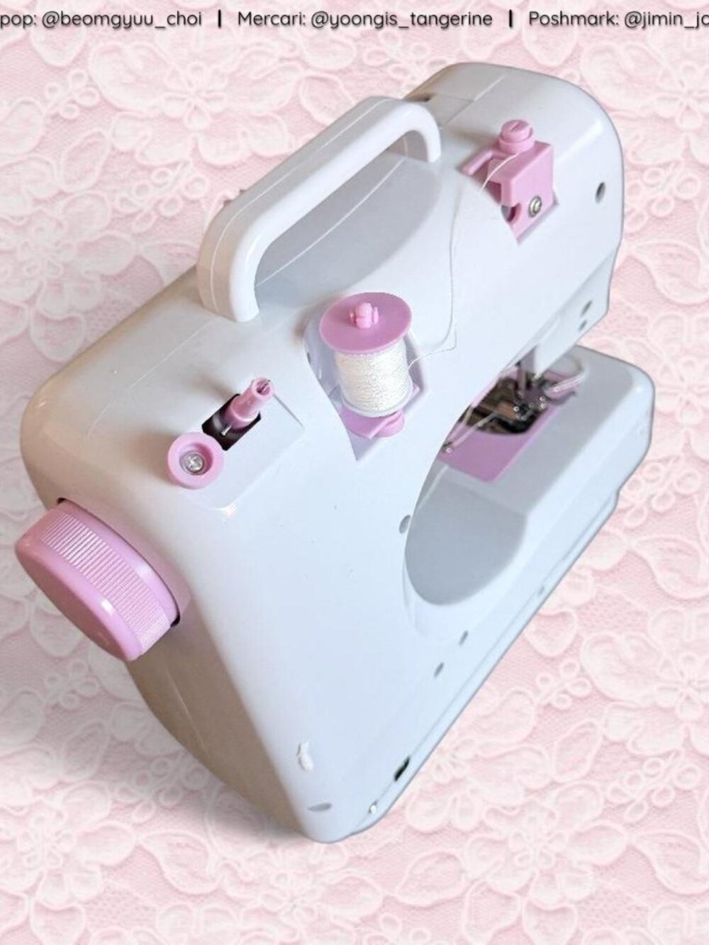 Mini Sewing Machine - Picture 5 of 7